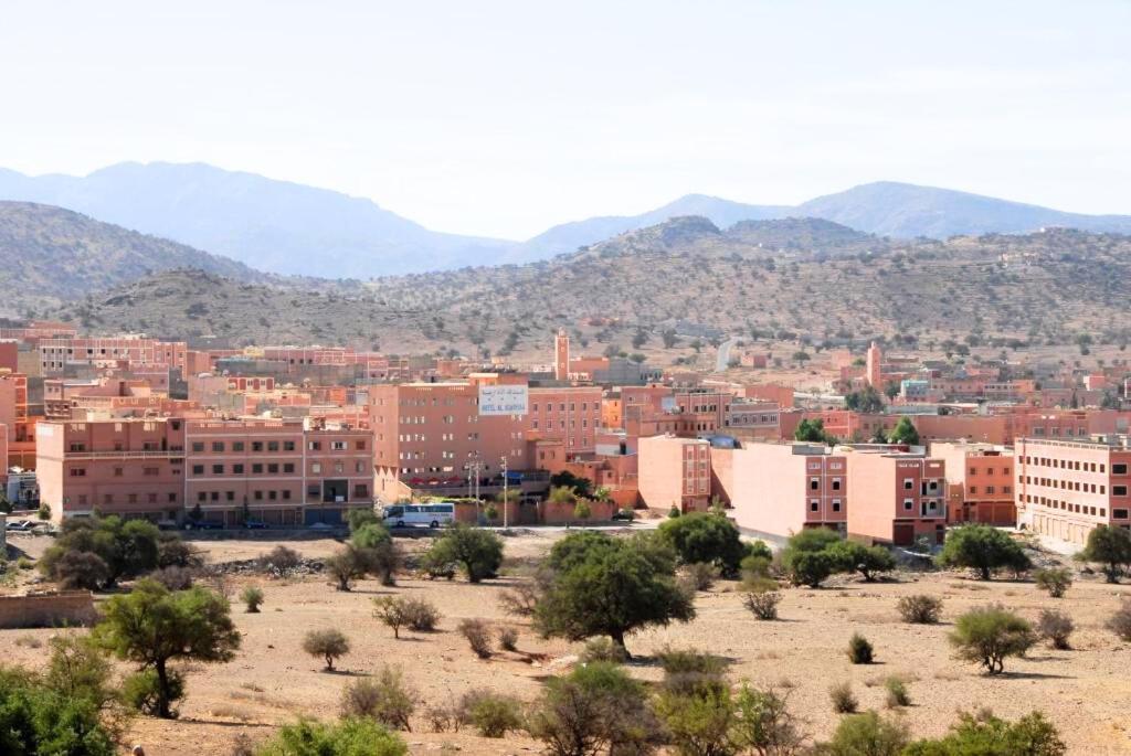Hotel Aladarissa Ait Taksimt Bagian luar foto