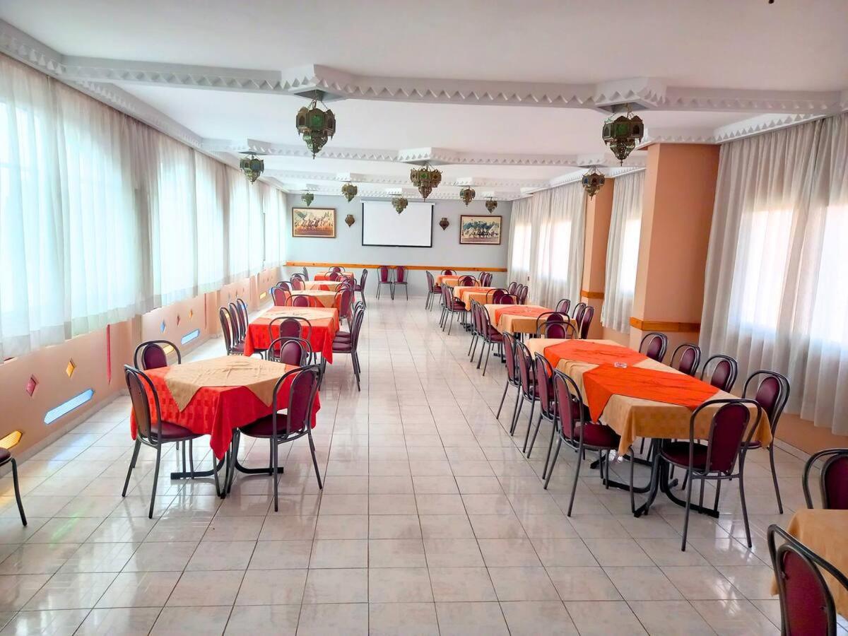 Hotel Aladarissa Ait Taksimt Bagian luar foto